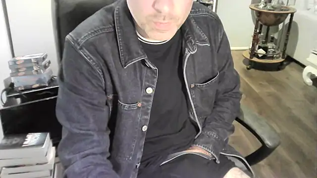 Chrisprngr online show from September 29, 11:53 pm