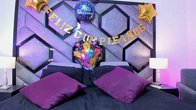 SuzzieSweet online show from January 6, 10:56 pm