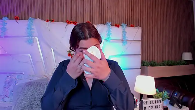 AdelaTaylor online show from September 26, 7:51 pm