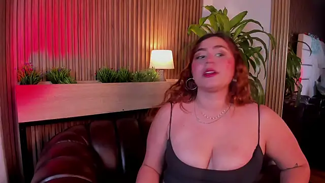 AdelaTaylor online show from October 4, 8:18 pm