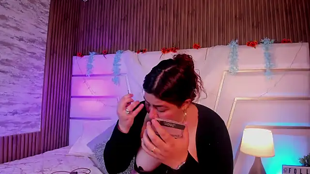 AdelaTaylor online show from October 6, 5:43 pm