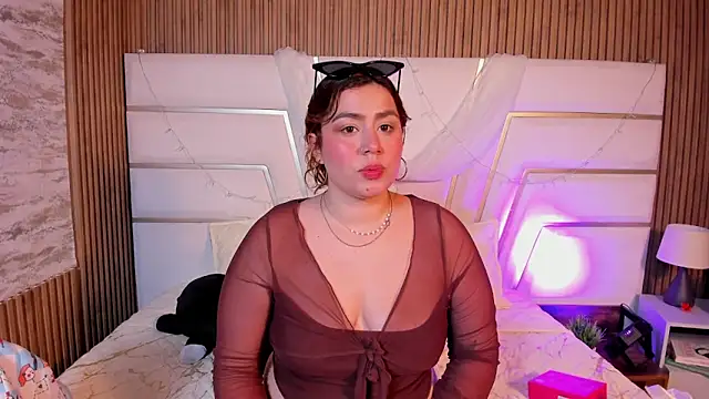 AdelaTaylor online show from October 16, 7:26 pm