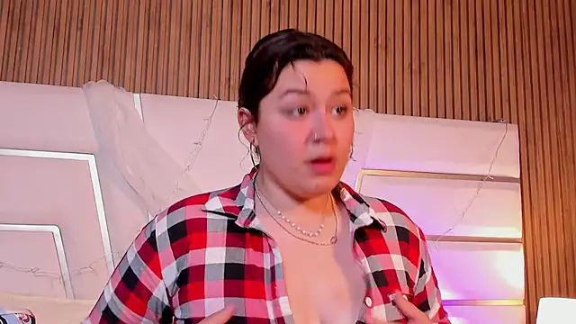 AdelaTaylor online show from October 17, 1:57 pm