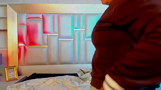 AdelaTaylor online show from October 26, 11:49 am