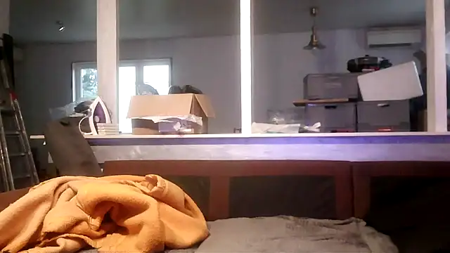 Bikerhot883hd online show from October 6, 4:15 pm