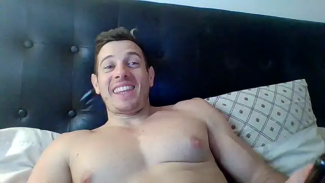 luca23millo90 online show from September 13, 3:06 am