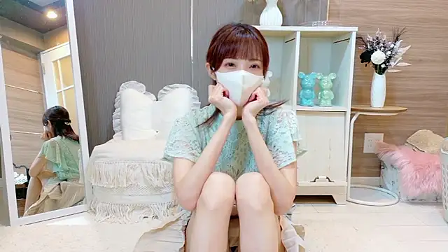 Mio-xoxo online show from September 11, 10:48 am