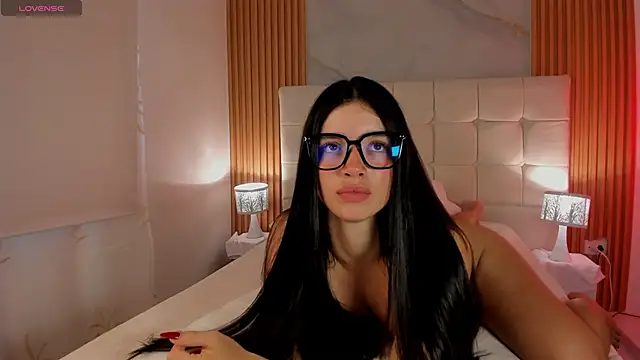 Snapshot of mia_2406_ chatting on April 17, 9:07 pm mia 2406 online show from April 17, 9:07 pm
