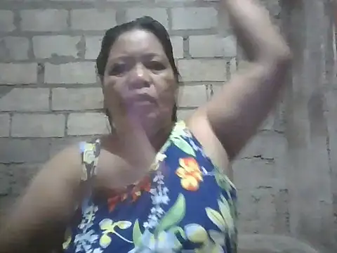 Snapshot of xxbernxxx chatting on October 29, 12:24 am xxbernxxx online show from October 29, 12:24 am