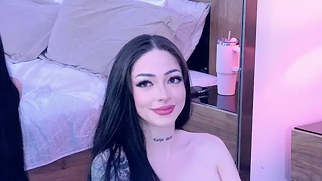 AlessandraLovi online show from May 31, 7:37 am