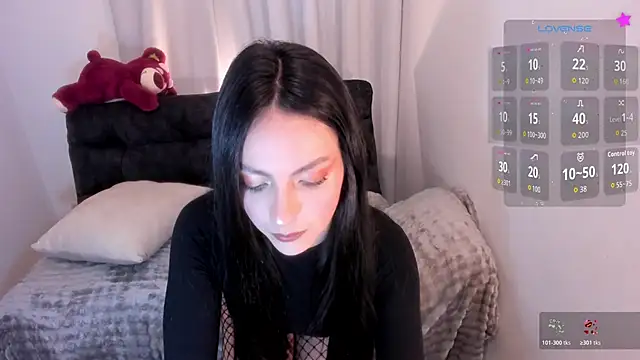 Snapshot of sarah_saenz_ chatting on May 22, 6:09 am sarah saenz online show from May 22, 6:09 am