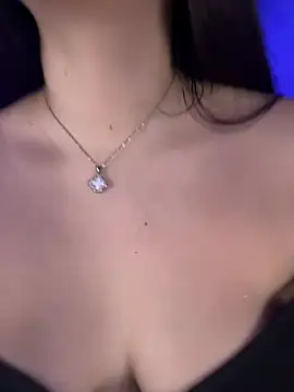 alejandrodolls online show from February 14, 8:27 pm