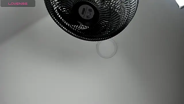 sweet  vanessa1 online show from September 12, 3:17 am