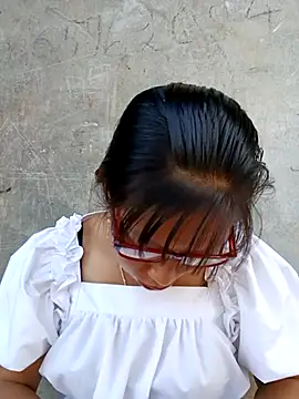 Snapshot of ngocngoc_cute chatting on September 16, 8:15 am ngocngoc cute online show from September 16, 8:15 am