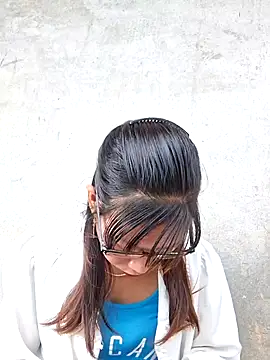 Snapshot of ngocngoc_cute chatting on October 3, 12:40 am ngocngoc cute online show from October 3, 12:40 am