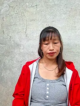 Snapshot of ngocngoc_cute chatting on October 16, 8:04 am ngocngoc cute online show from October 16, 8:04 am