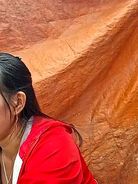 Snapshot of ngocngoc_cute chatting on October 21, 2:01 am ngocngoc cute online show from October 21, 2:01 am