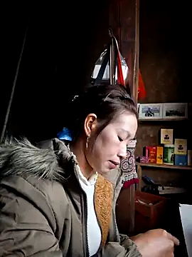 ngocngoc cute online show from November 27, 11:51 pm