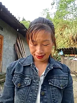 ngocngoc cute online show from May 5, 12:18 am