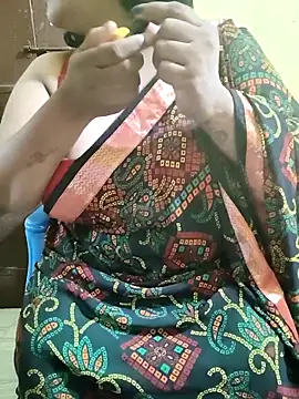 Snapshot of Swapna_Hyd chatting on October 16, 4:13 am Swapna Hyd online show from October 16, 4:13 am