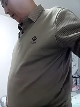 Snapshot of CWQ123 chatting on October 19, 2:29 pm CWQ123 online show from October 19, 2:29 pm