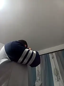 Snapshot of CWQ123 chatting on October 30, 11:11 am CWQ123 online show from October 30, 11:11 am