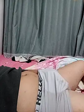 Snapshot of CWQ123 chatting on November 12, 9:47 pm CWQ123 online show from November 12, 9:47 pm