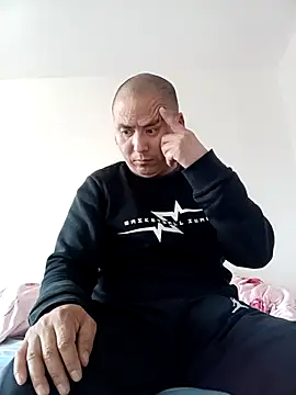 Snapshot of CWQ123 chatting on December 17, 7:58 am CWQ123 online show from December 17, 7:58 am