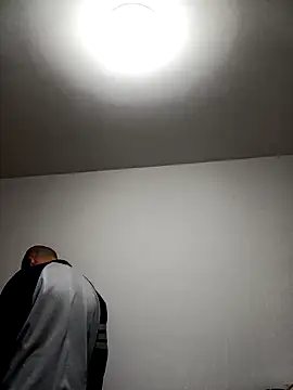 Snapshot of CWQ123 chatting on January 19, 8:07 am CWQ123 online show from January 19, 8:07 am