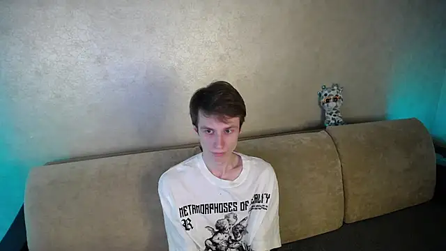 yes cute boy  online show from March 25, 5:30 pm