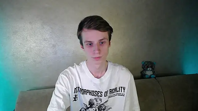 yes cute boy  online show from March 26, 4:34 pm