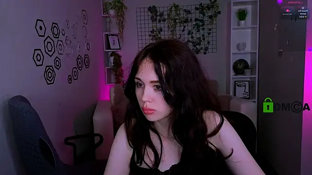 riley sanders online show from May 9, 8:14 pm