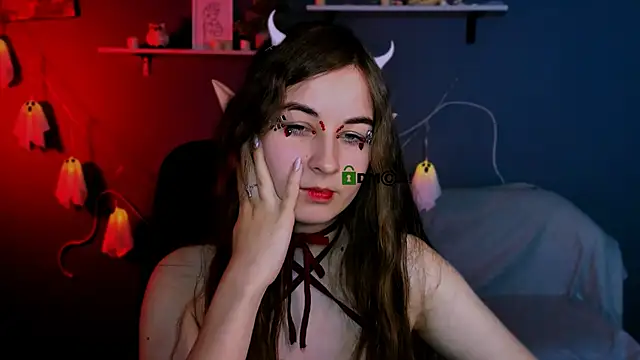 Snapshot of lilith_diva chatting on October 25, 7:19 pm lilith diva online show from October 25, 7:19 pm