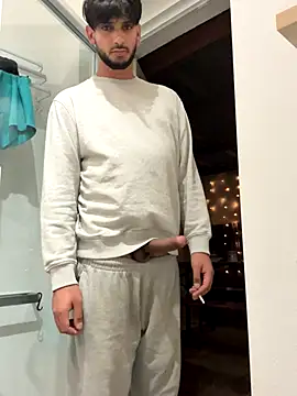 Snapshot of Gipsyboysteve chatting on September 18, 9:17 pm Gipsyboysteve online show from September 18, 9:17 pm