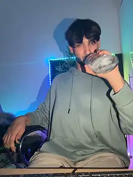 Snapshot of Gipsyboysteve chatting on September 29, 1:22 am Gipsyboysteve online show from September 29, 1:22 am