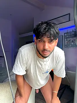 Snapshot of Gipsyboysteve chatting on September 30, 2:11 pm Gipsyboysteve online show from September 30, 2:11 pm