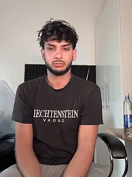 Snapshot of Gipsyboysteve chatting on October 5, 8:12 am Gipsyboysteve online show from October 5, 8:12 am