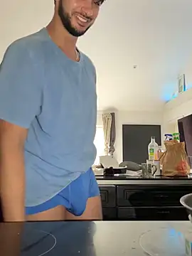 Snapshot of Gipsyboysteve chatting on October 9, 1:42 pm Gipsyboysteve online show from October 9, 1:42 pm