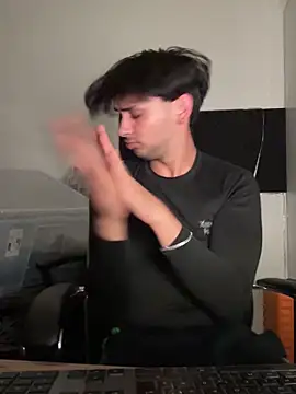 Snapshot of Gipsyboysteve chatting on October 13, 10:54 pm Gipsyboysteve online show from October 13, 10:54 pm