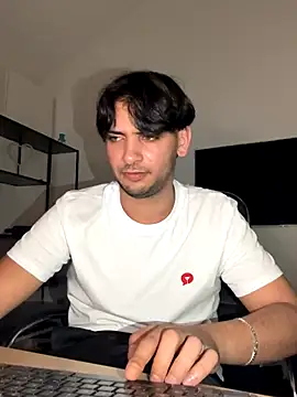 Snapshot of Gipsyboysteve chatting on October 15, 5:40 am Gipsyboysteve online show from October 15, 5:40 am