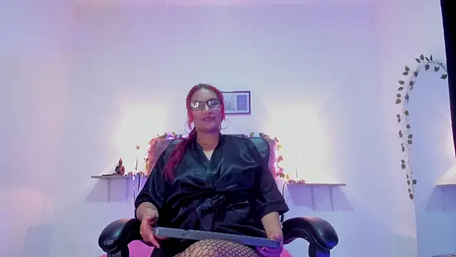 vane jimenez  online show from October 5, 9:40 am