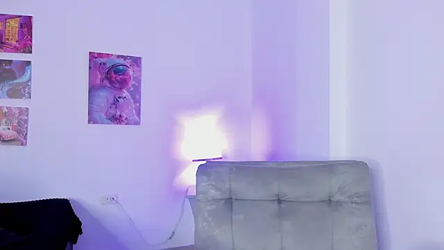 Snapshot of shizuka_84 chatting on October 29, 11:01 am shizuka 84 online show from October 29, 11:01 am