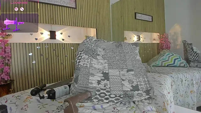 celesterose8  online show from October 18, 6:48 am