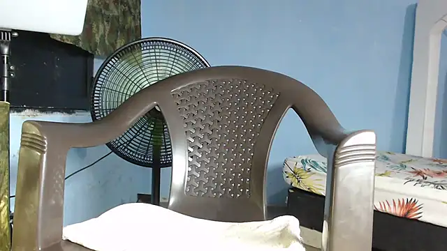 maggi hotsson online show from November 14, 10:36 am