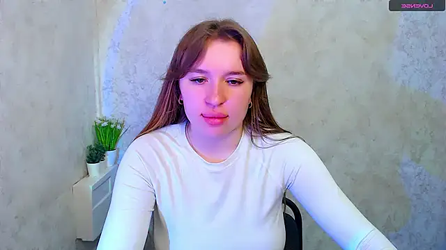 JuliaTopp  online show from March 29, 5:40 am