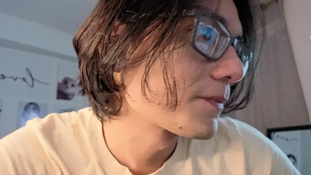 Snapshot of davoxer chatting on January 15, 3:11 am davoxer online show from January 15, 3:11 am