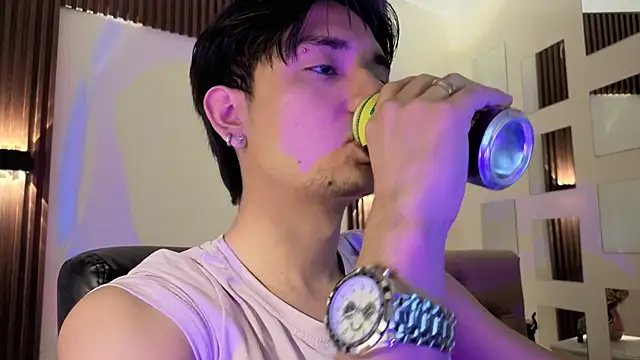 davoxer online show from May 9, 3:34 am