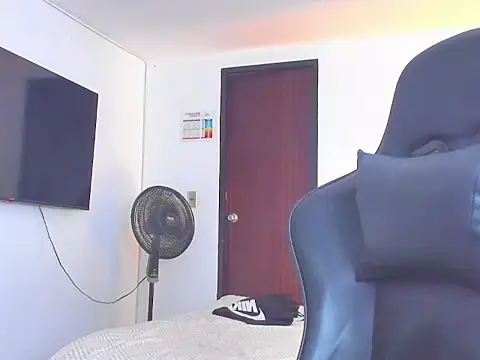 Snapshot of RJBarto chatting on September 20, 7:15 pm RJBarto online show from September 20, 7:15 pm