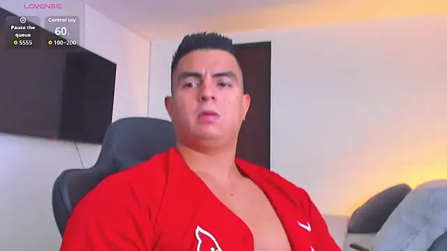 Snapshot of RJBarto chatting on October 6, 7:11 pm RJBarto online show from October 6, 7:11 pm