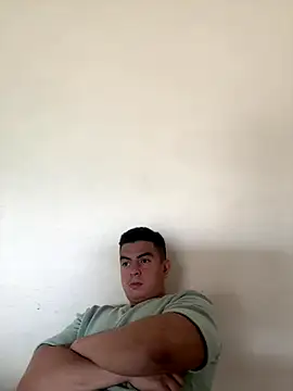 Snapshot of RJBarto chatting on October 28, 2:42 pm RJBarto online show from October 28, 2:42 pm